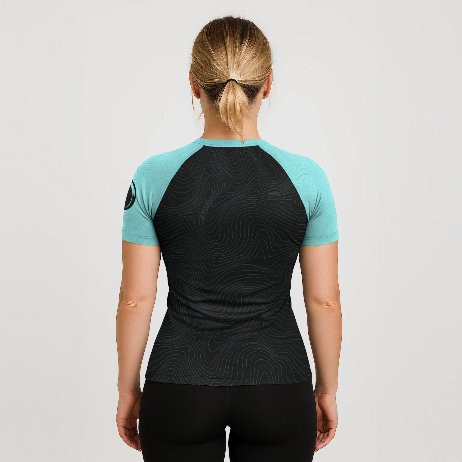 BJJ Religion Women’s Topo Chic Short Sleeve Rashguard - Image 4